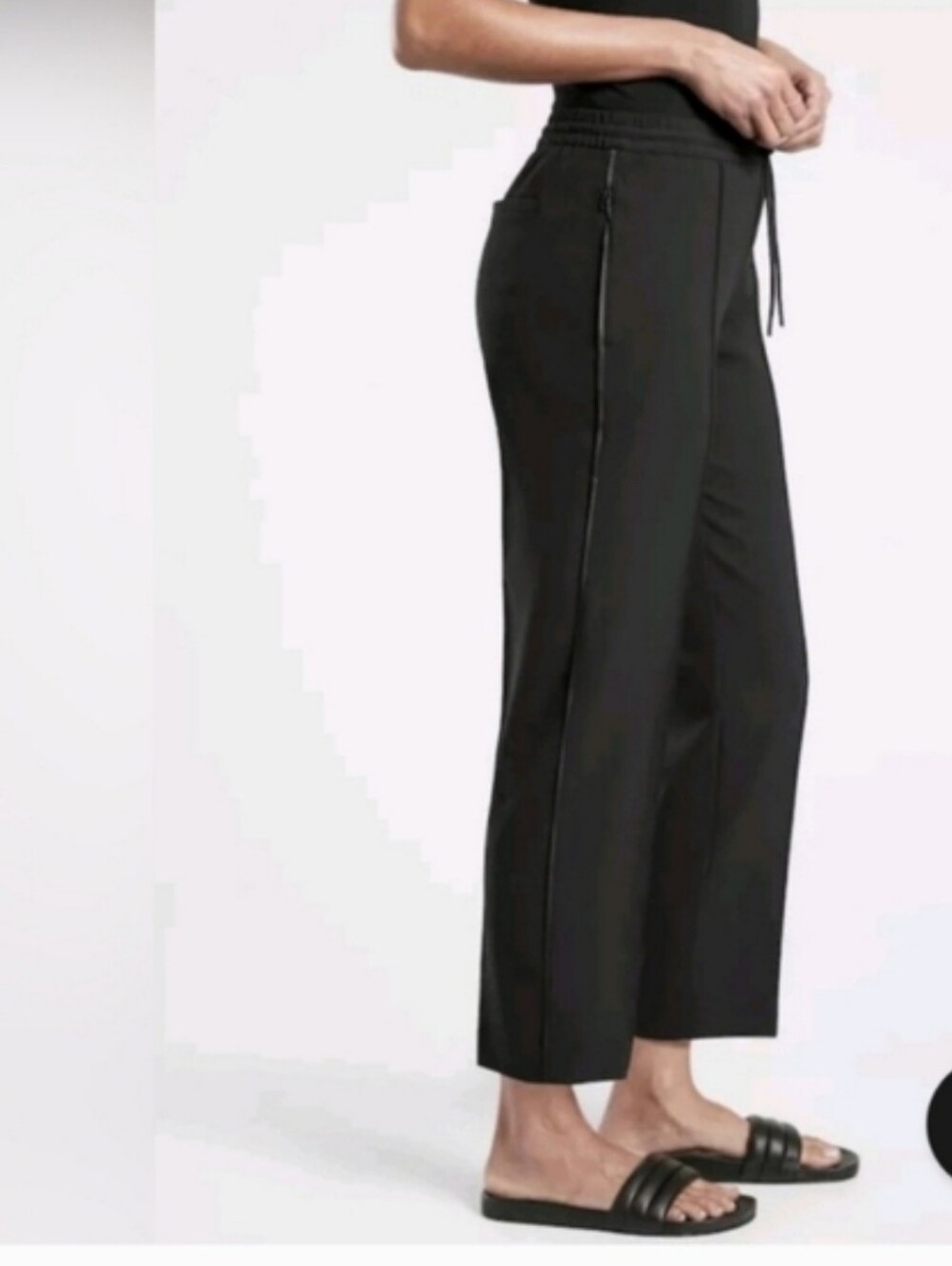 Athleta Endeavor Cropped Black Pants